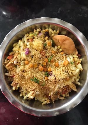A picture of Sukhi Bhel.