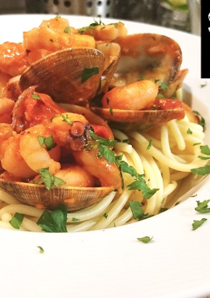 Una foto de Spaguetti Ai Frutti di Mare