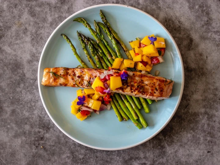 Easy Way Prepare Recipe Glazed salmon with Thai style mango and strawberry salsa that is Delicious, Can Spoil the Tongue}