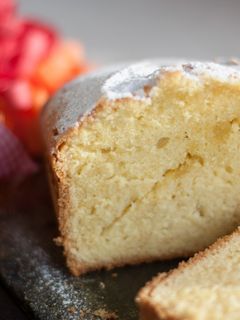 Una foto de Bizcocho cuatro cuartos