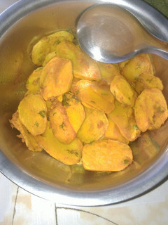 A picture of Viazi karai.