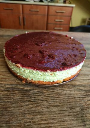 Túrós-pudingos-mascarponés álom meggyzselével recept fotója