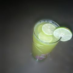 A picture of Ginger lemonade.