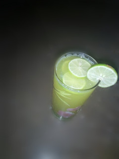 A picture of Ginger lemonade.
