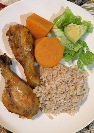 Una foto de Muslos de Pollo Horneados