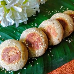 A picture of Ghila Til Pitha.