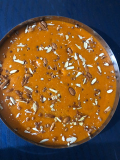 મોહનથાળ (Mohanthal Recipe In Gujarati) રેસીપી મુખ્ય ફોટો