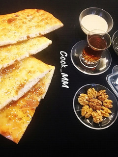 عکسی از دستور نان روغنی صبحانه