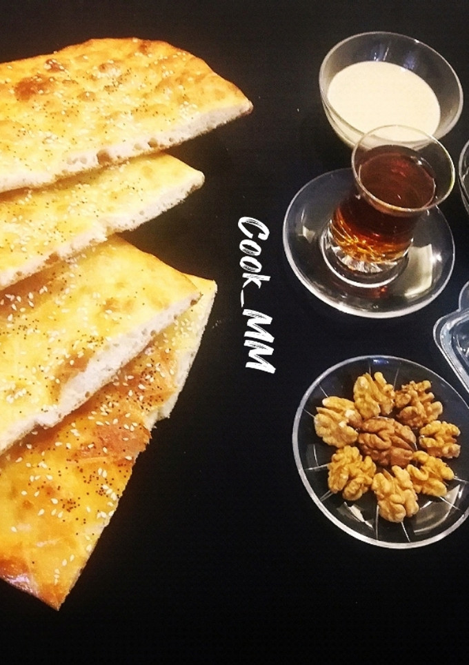 عکسی از دستور نان روغنی صبحانه