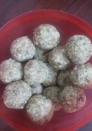 A picture of Dry fruits laddoooo.