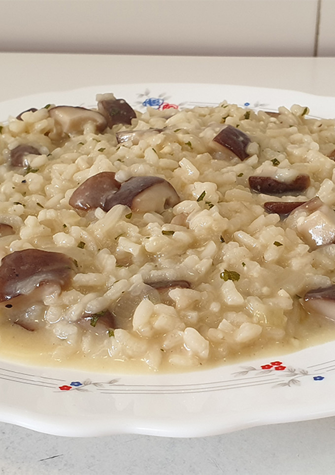 Una foto de Risotto de setas y parmesano