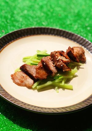 超簡單蜜汁味噌豚燒 的食譜成品照片