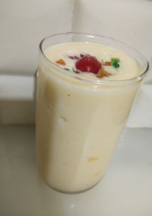 A picture of Mango shake.