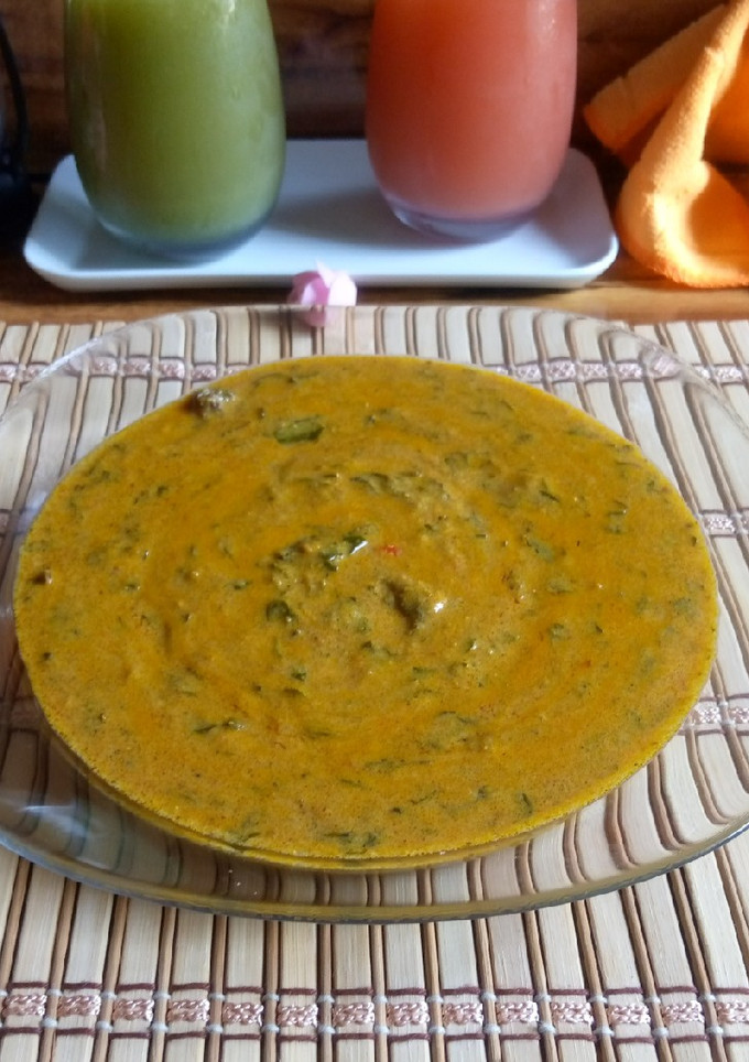 A picture of Groundnut paste soup.