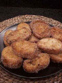 Una foto de Torrijas con leche