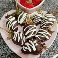 A picture of Chocolate strawberry.