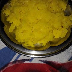 A picture of Yellow mithe rice.