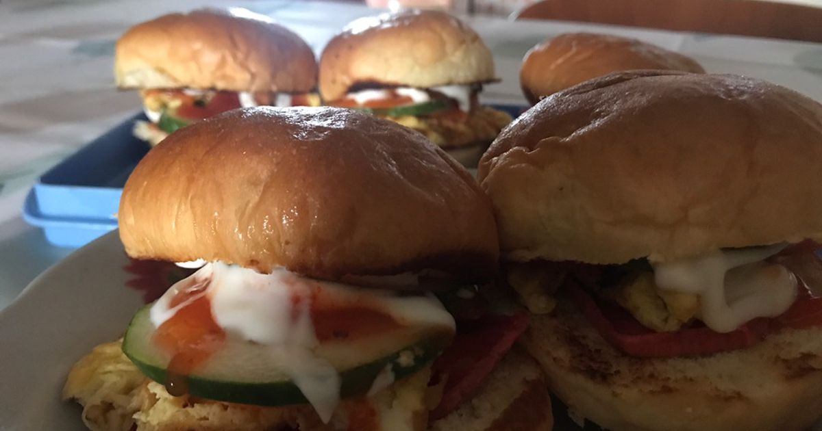 Cuckold eri mushuk onlayn porno video tozalaydi Alekseevkadagi fohisha sayti