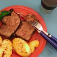 #LaCocinaNosUneMi bife de chorizo (entrecot en España) marinado al malbec