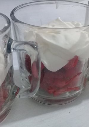 Una foto de Fresas con Crema Chantilly