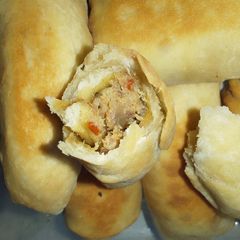 A picture of Fish rolls.