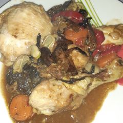 A picture of Wild mushrooms chicken casserole.