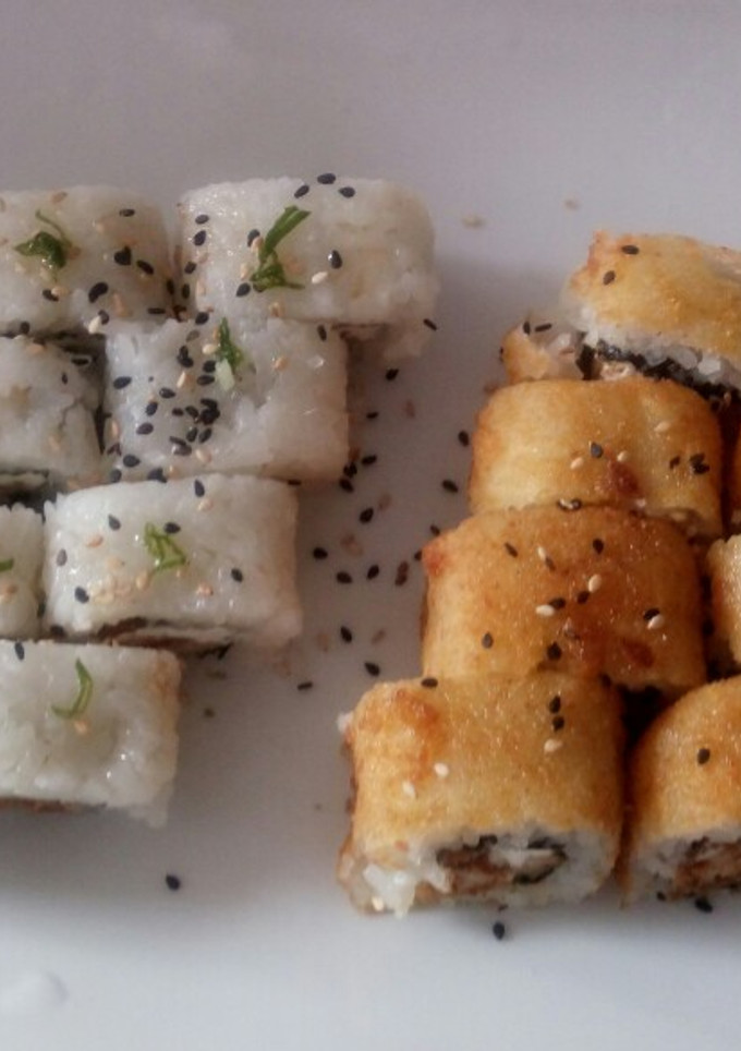 Una foto de Makis normal y empanizado
