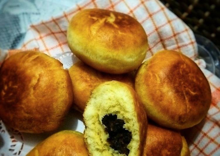 Donat Bomboloni isi daging