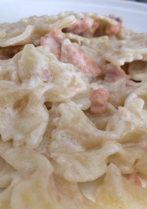 Foto di Farfalle al salmone