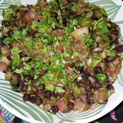 A picture of Chawpati Chickpea Chaat.