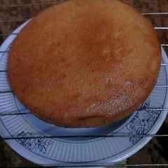 A picture of Vanilla cake without oven.