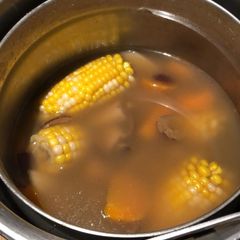 A picture of Vegetarian Corn Soup.