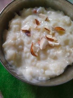 चावल की खीर (Chawal ki kheer recipe in hindi) रेसिपी मुख्य फोटो