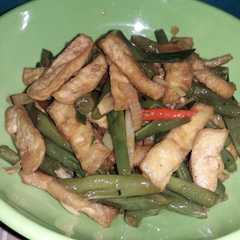 A picture of Tahu buncis.
