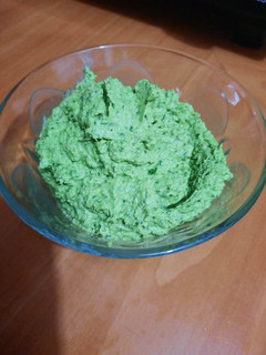 Una foto de Pesto de albahaca y perejil 🌱