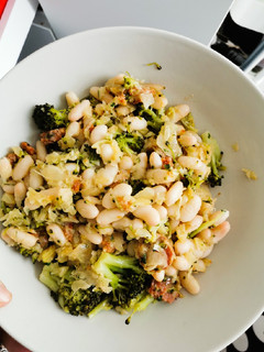 Una foto de Alubias con brócoli