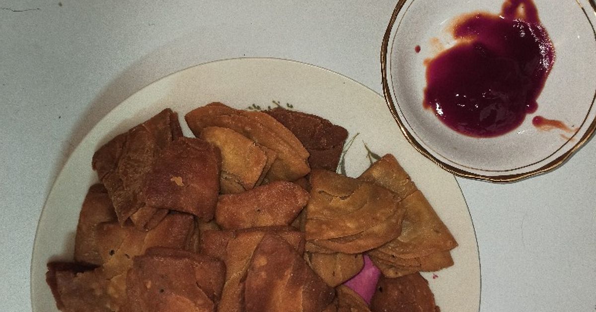 Triangular Mathri Nimki Mathri (Triangle Mathri) Recipe by Deepank - Cookpad