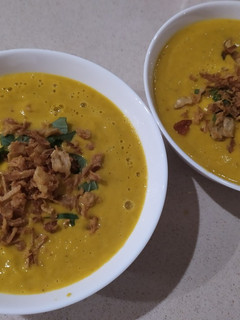 Una foto de Crema de calabaza y puerro