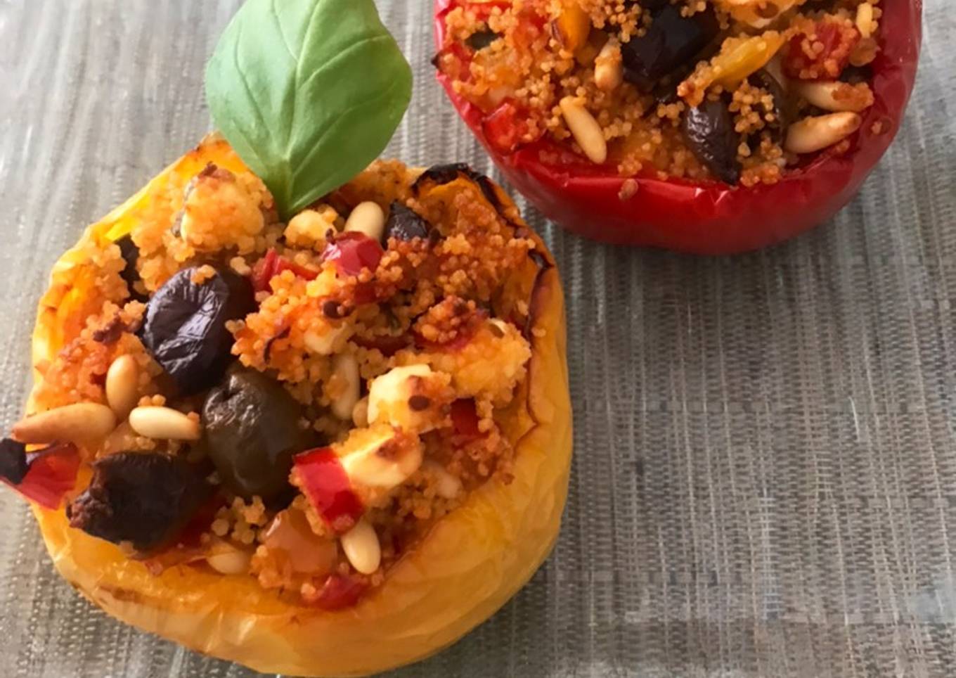 Poivrons farcis à la semoule sans viande