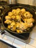 Pollo all’aglio in padella di ghisa