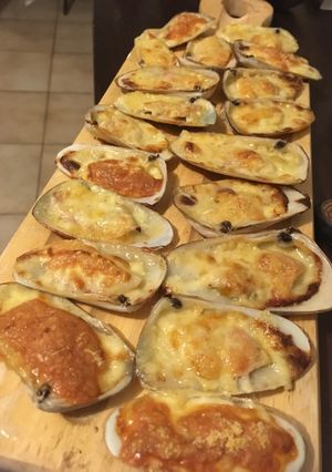 Una foto de Machas a la parmesana