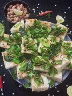 ફરાળી ખાટ્ટા ઢોકળા (Farali Khaatta Dhokla Recipe in Gujarati) રેસીપી મુખ્ય ફોટો
