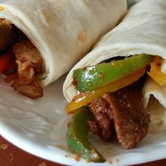 A picture of Smokin Steak Fajitas.