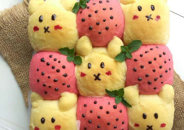 Cara Gampang Membuat Roti Sobek Strawberry Bunny yang Lezat Sekali
