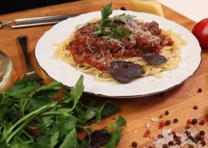 Рецепт из фильма "Крестный Отец" Паста с томатным соусом