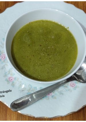 Una foto de Sopa crema de espinacas