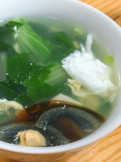 【家常菜】皮蛋青菜湯 的食譜成品照片