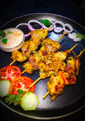 চিকেন রেশমি টিক্কা কাবাব (chiken reshmi tikka kebab recipe in Bengali) রেসিপির প্রধান ছবি