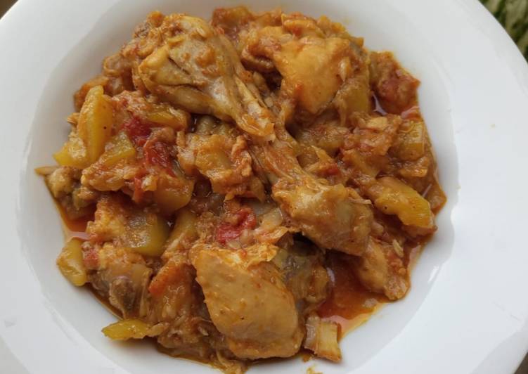 Recipe of Award-winning Lauki chicken curry