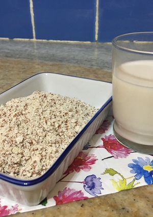 Una foto de Leche y harina de almendra